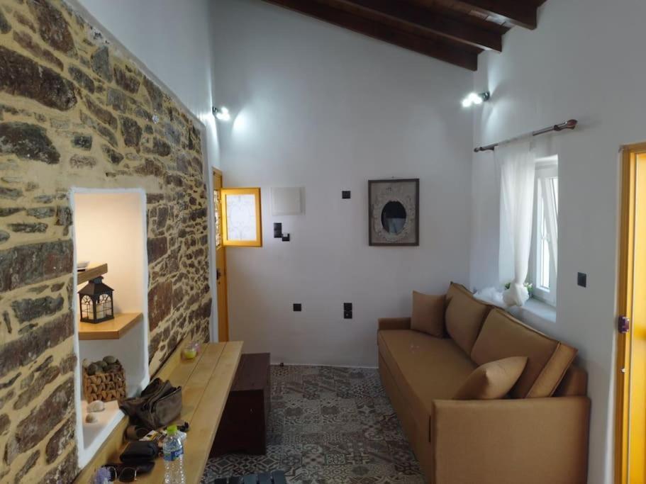 Villa Κυθνος Δρυοπίδα, Στούντιο Χατζής Dhriopís Exterior foto